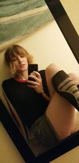 i know you wanna see more 😈😈