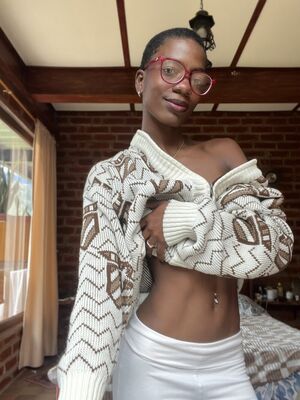Black Femmes Ebony Lesbians Model Small Tits