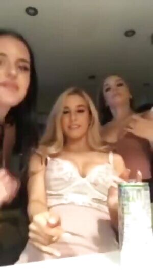 Wild British Teens Flashing On Periscope
