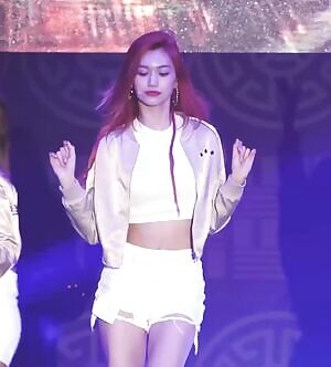 Weki Meki - Doyeon