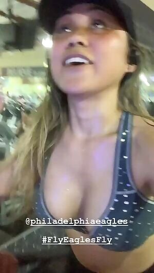 Alex Ow Sweaty at the Gym Last Night