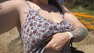 Let the sun shine on my big titties ☀