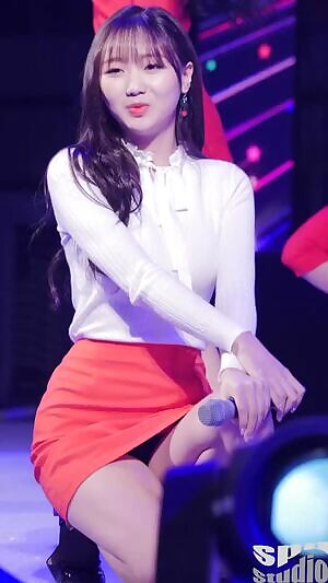 Lovelyz -Sujeong 171021 WOW