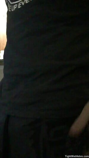 hairy gamer jerkin it