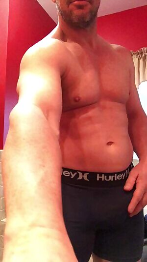 My fucking hands are massive 😂