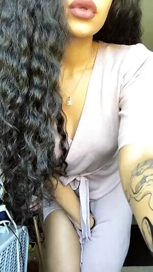 These Victoria’s Secret panties capture every bit of my scent. I want you to lick, smell, & taste every part of me. 👅