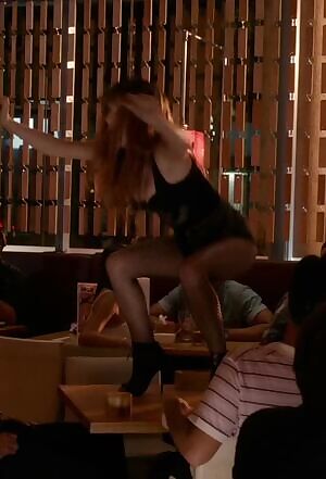 Anna Kendrick table dance plot