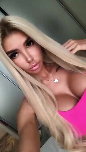 Imagine being this babe for a week