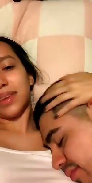 I want a mommy domme to do this with :3