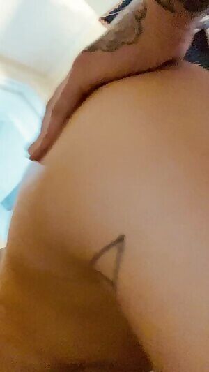 She’s getting wider👀