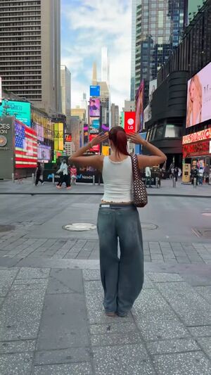 Booty in Jeans 19honeysuckle 24/7 Ass