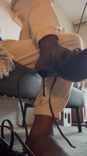 Stockings & Heels Feet Foot Worship