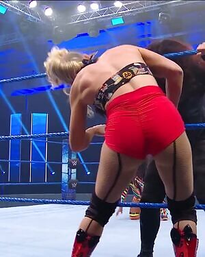 Lacey Evans