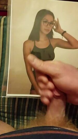 Tribute Request for College Hottie