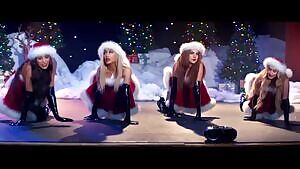 I'd love to have Ariana Grande & Liz Gillies bouncing on my candy cane!