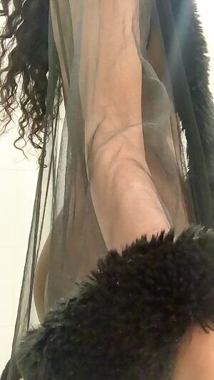 Tiny yet spankable ass ;)