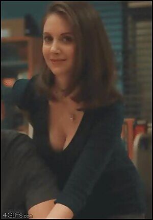 Everyone loves sexy Alison Brie, but let’s not forget Community-era Alison.