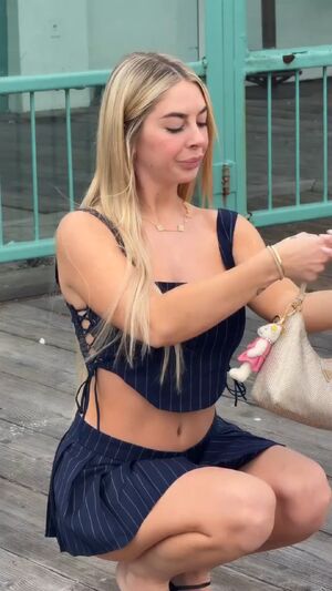 Real Tease 19honeysuckle 24/7 Babe Big Tits