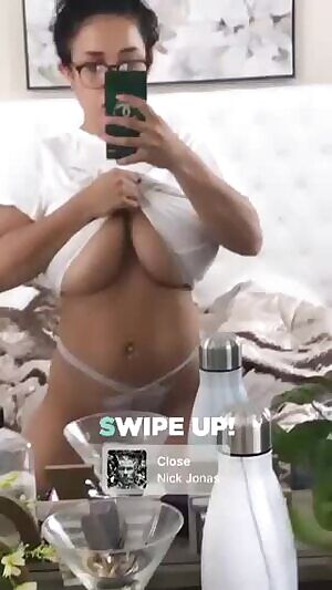 Themisslizzy free folder mega : www.exe.io/Lizzy007