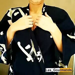 Happy Tittytuesday-drop