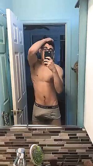 Who wants to see me pull it out? 😏