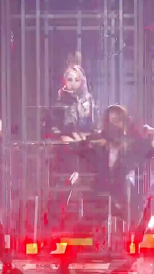 Mamamoo - Solar in Leather