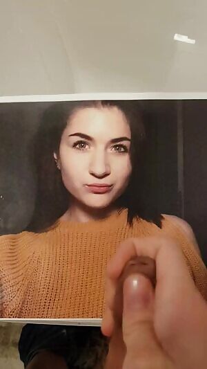 Cumming over a hot friend