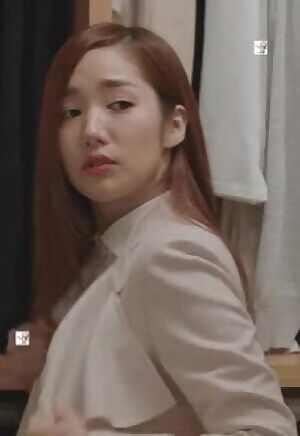 Park Min Young is looking so fuckable & hot.
