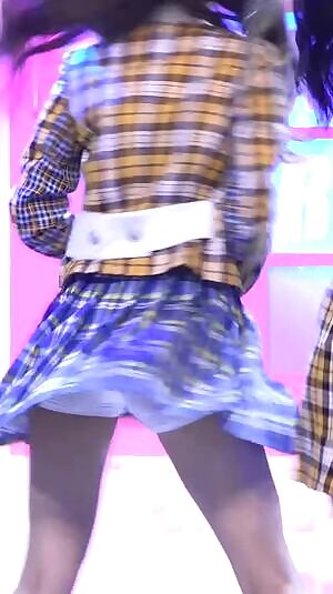 Cherry Bullet - Jiwon