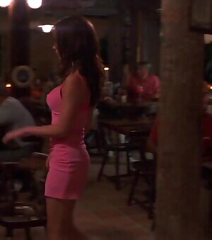 Jennifer Love Hewitt is so hot