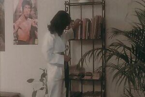 Karin Mani- Alley Cat