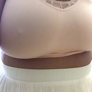 Revealing and rubbing my H cups 😘