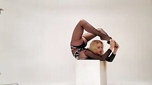 Anna Vladii is a flexible goddess