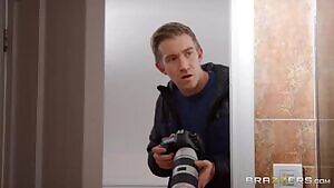 Anna Bailey - Getting The Shot