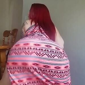 @theroyaltydfw in a dress