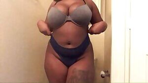 a sexy strip tease sounds fun right now. Kik: lovelyy.aprill