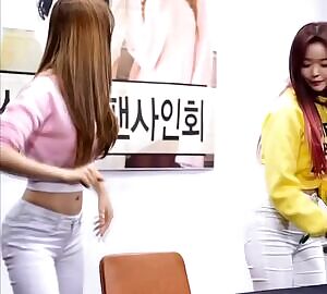 Dalshabet - Ahyoung,Serri & Subin