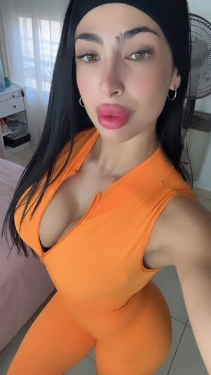 Gym Girls Big Tits Brunette Dominafitness