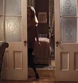 every straight man and gay woman in Margot Robbie’s family has fantasized about her at least once