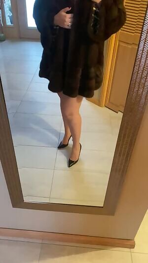 I’d rather go naked than wear fur ... wait ... why not both? 😜