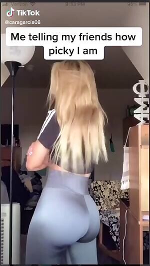 Big blonde bubble butt