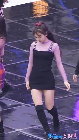 TWICE Nayeon Cheer Up Rehearsal