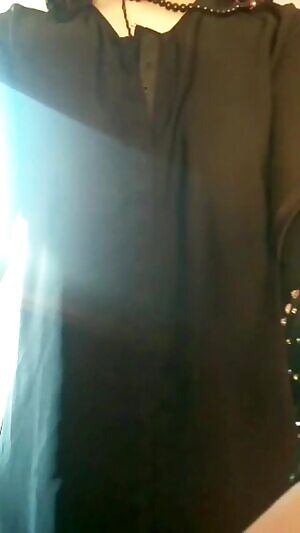 Someone asked me to do abaya post, so here we go 🌼🖤