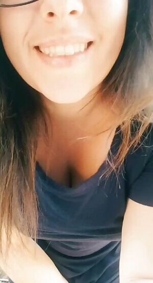 No interesting title, just my smile and boobs to hold your interest