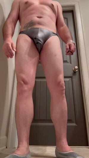 Bisexual Mature NSFW Submissive Thong