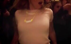 Kristen Bell bouncing plots in 'Bad Moms'