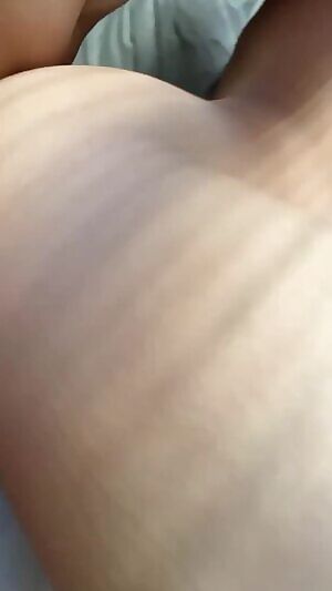 Got my thicc ass fucked this morning 😏