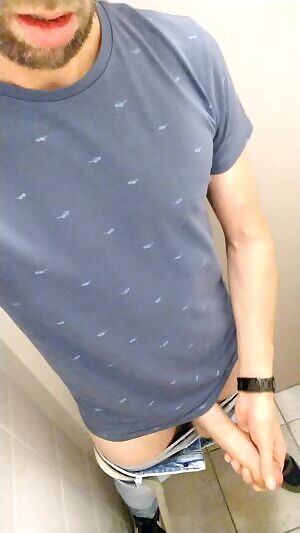 Browsing Reddit got me like.....