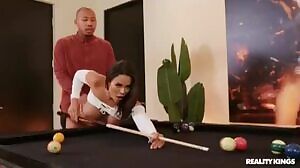 Luna Star - Rack Luna Up - Monster Curves