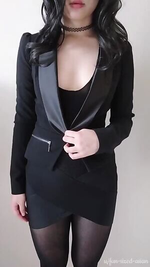 You said you wanted me to see you in your office, sir – how can I help? 😇